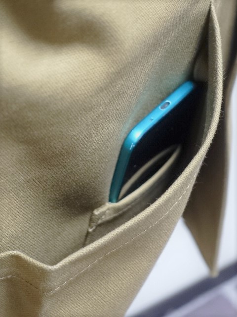 腰のポケット内にも、コインポケットあり！